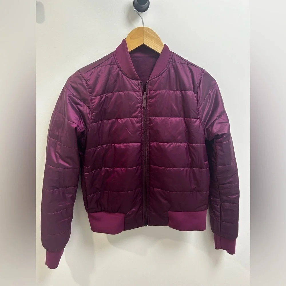 Lululemon Non-Stop Bomber *Reversible *Marvel - size 4 - Picture 6 of 8